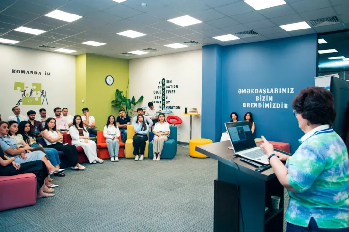 Bank of Baku-da “Hepatiti tanı, səhhətini qoru” seminarı baş tutub